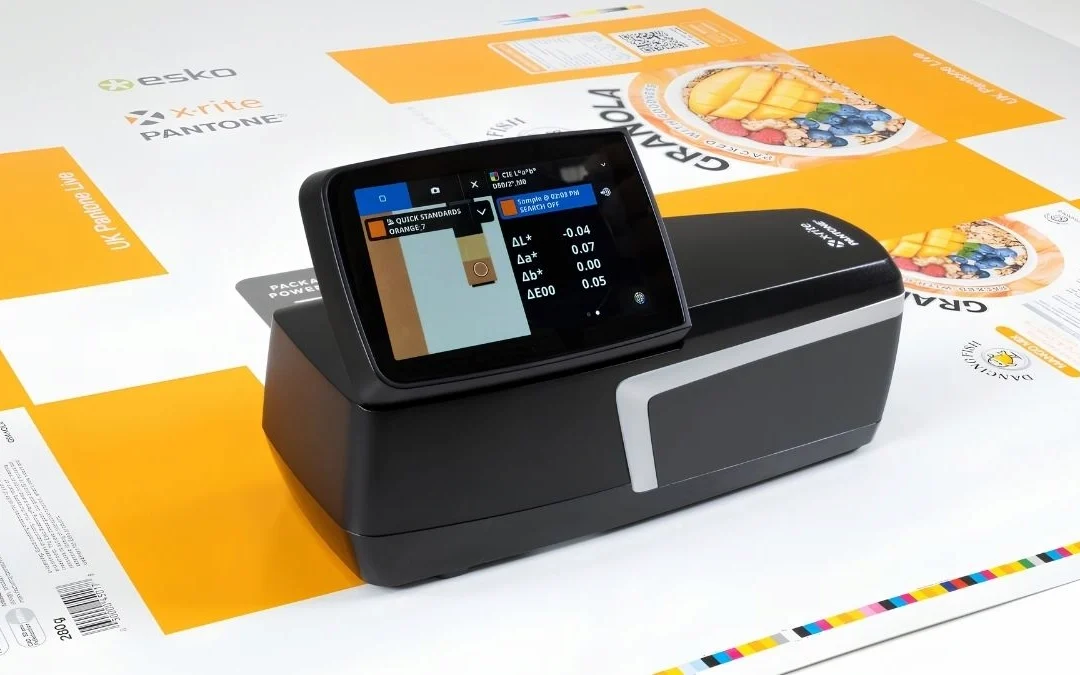 X-Rite Pantone lança eXact 2 Basic: espectrofotômetro portátil para produção comercial